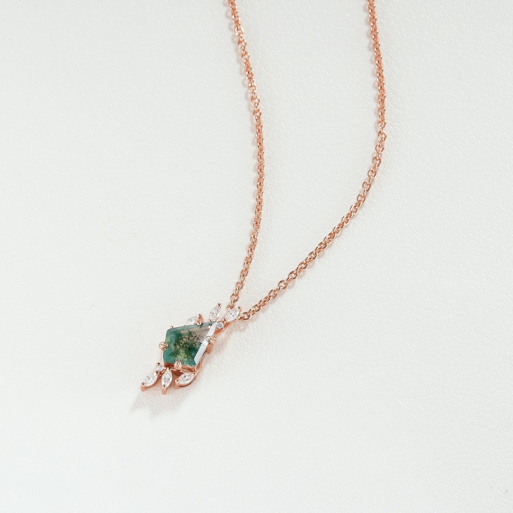 Unique Kite Cut Moss Agate Leafy Necklace - Oore Jewelry