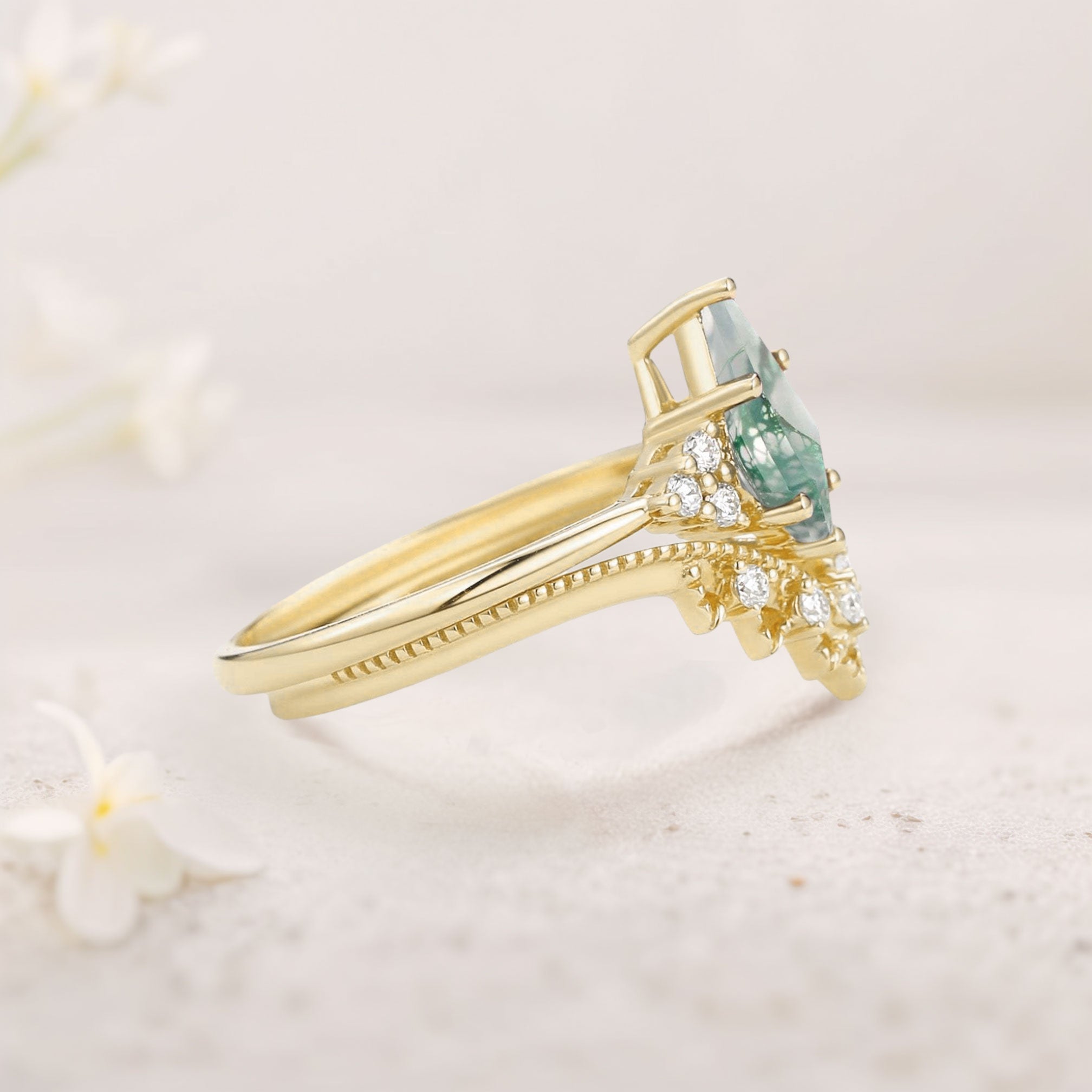 Vintage Floral Signature Kite Moss Agate 18K Yellow Gold Engagement Ring Set