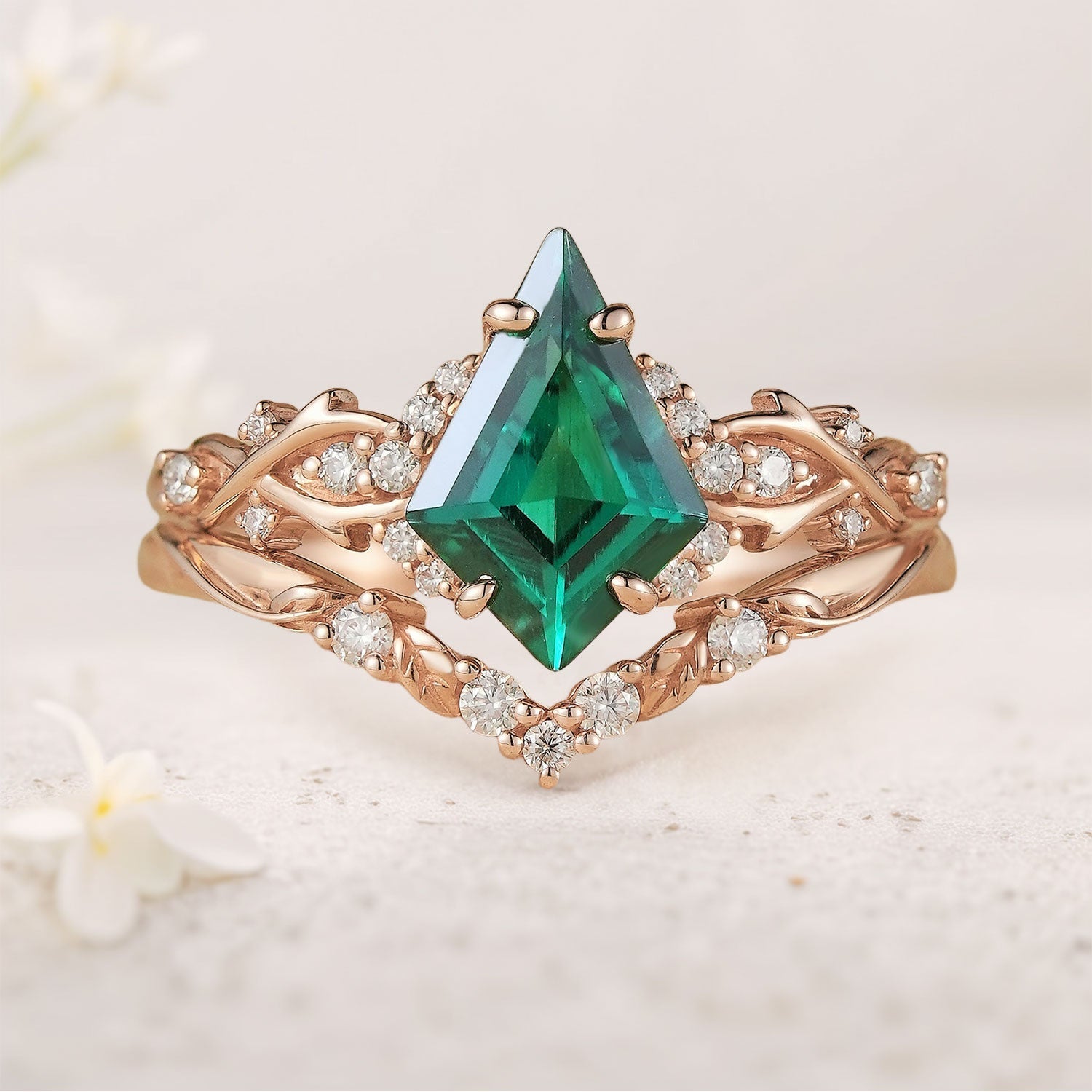 Unique Twig Kite Lab Emerald and Moissanite Bridal 18K Yellow Gold Ring Set
