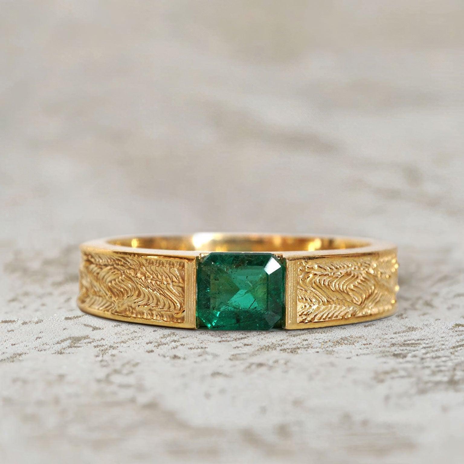 Unique Dragon Lab Emerald Ring Band For Men - Oore Jewelry