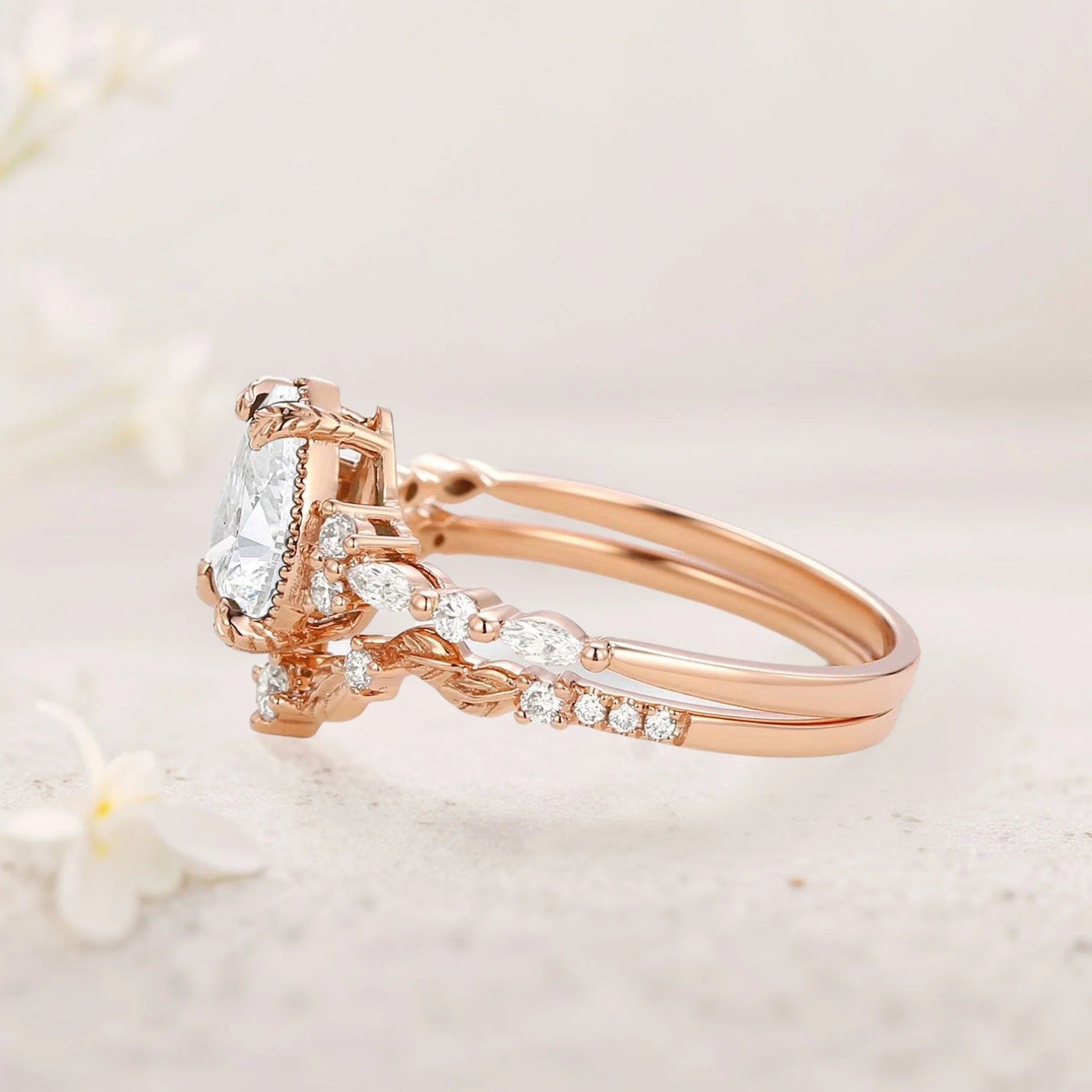 Vintage floral engagement rings Pear Moissanite Leafy Ring Set - Oore Jewelry