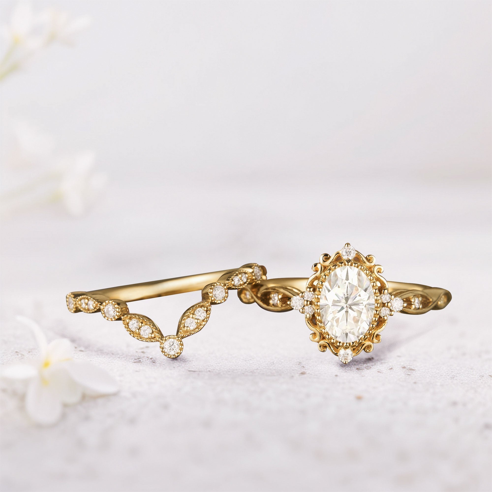 Vintage Blossom Oval Moissanite Bridal Ring Set - Oore Jewelry