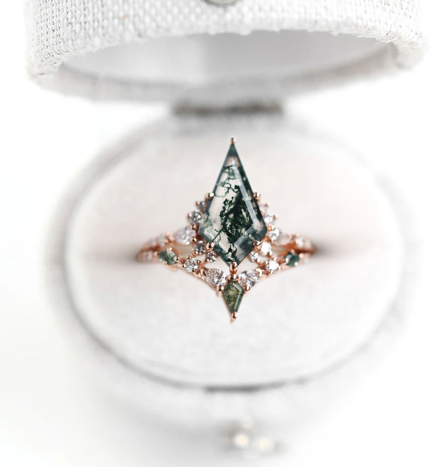 Unique Kite Moss Agate Engagement Ring Set - Oore Jewelry