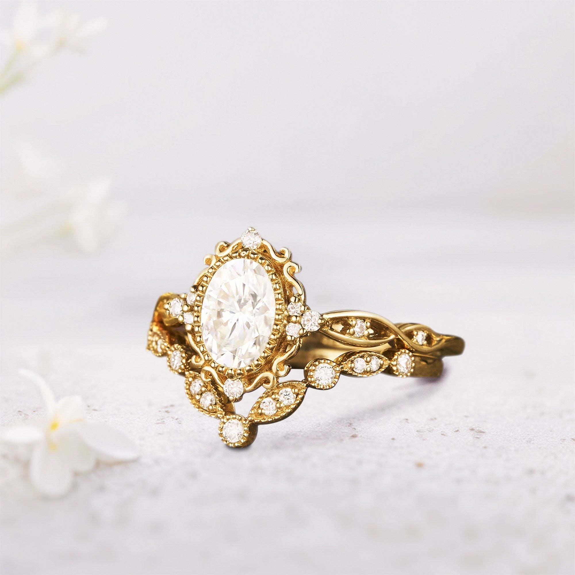 Vintage Blossom Oval Moissanite Bridal Ring Set - Oore Jewelry