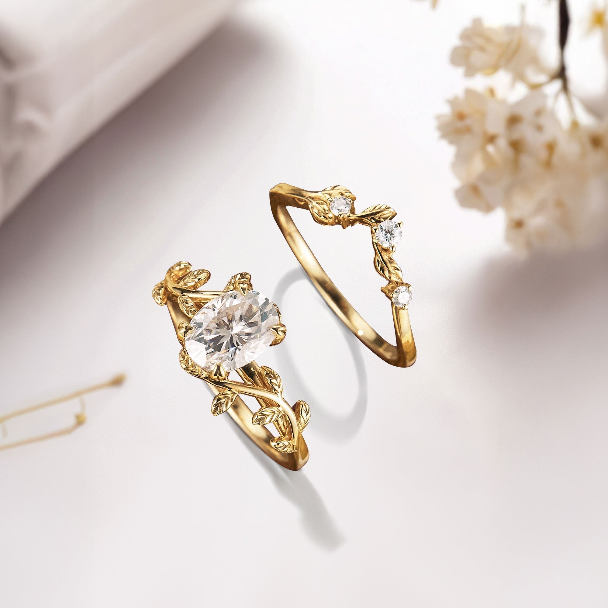 Unique Oval Moissanite Wedding Ring Set With Leaf Band - Oore Jewelry