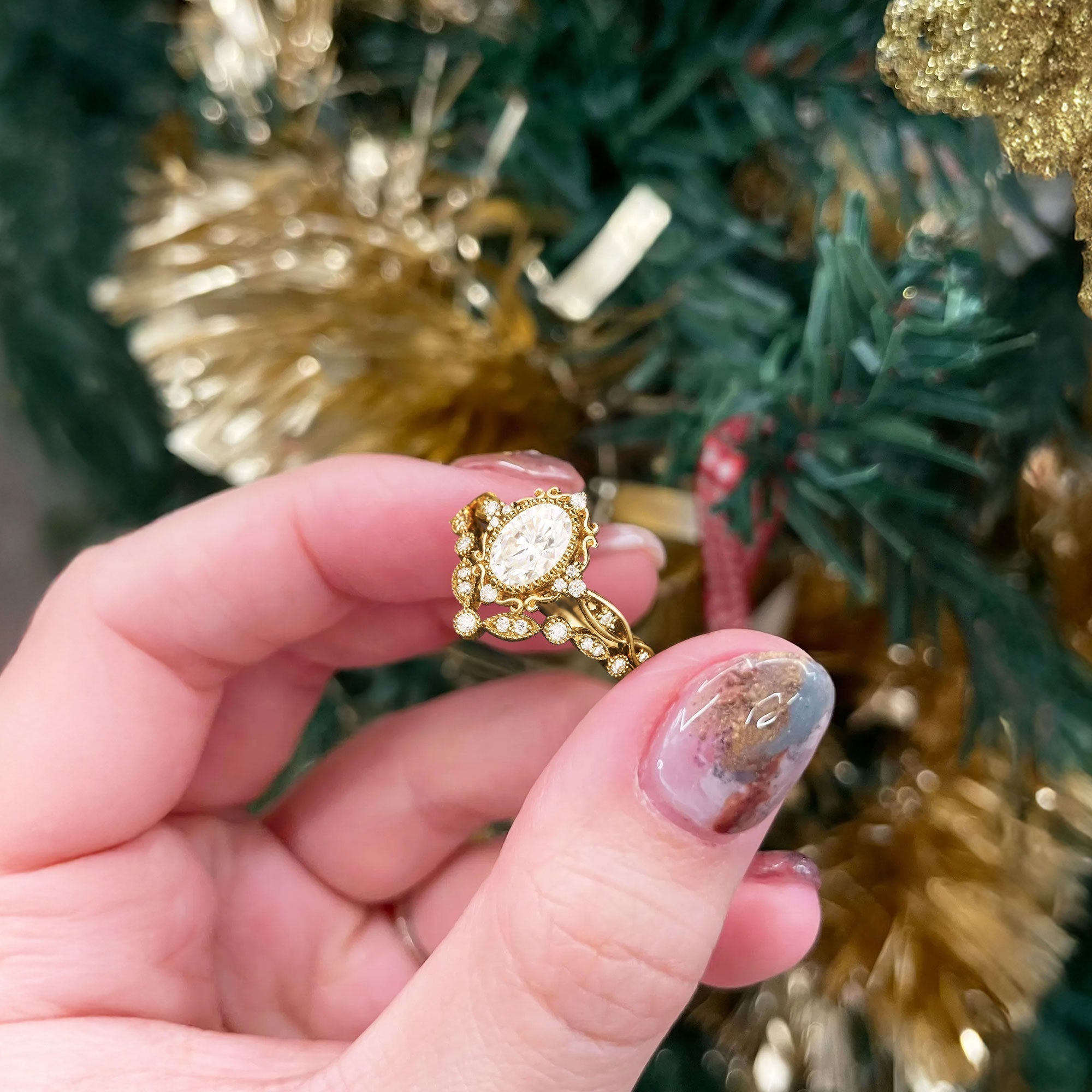 Vintage Blossom Oval Moissanite Bridal Ring Set - Oore Jewelry