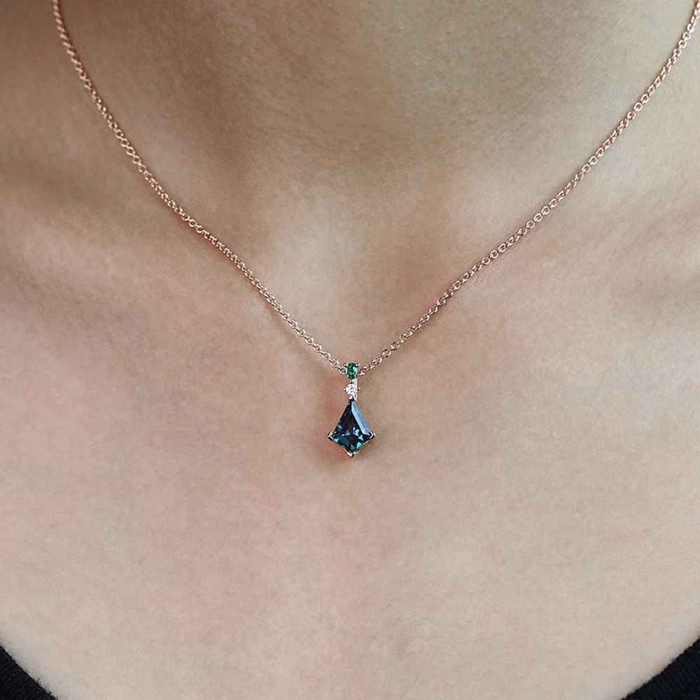 Vintage Kite Cut Lab Alexandrite Pendant Necklace - Oore Jewelry