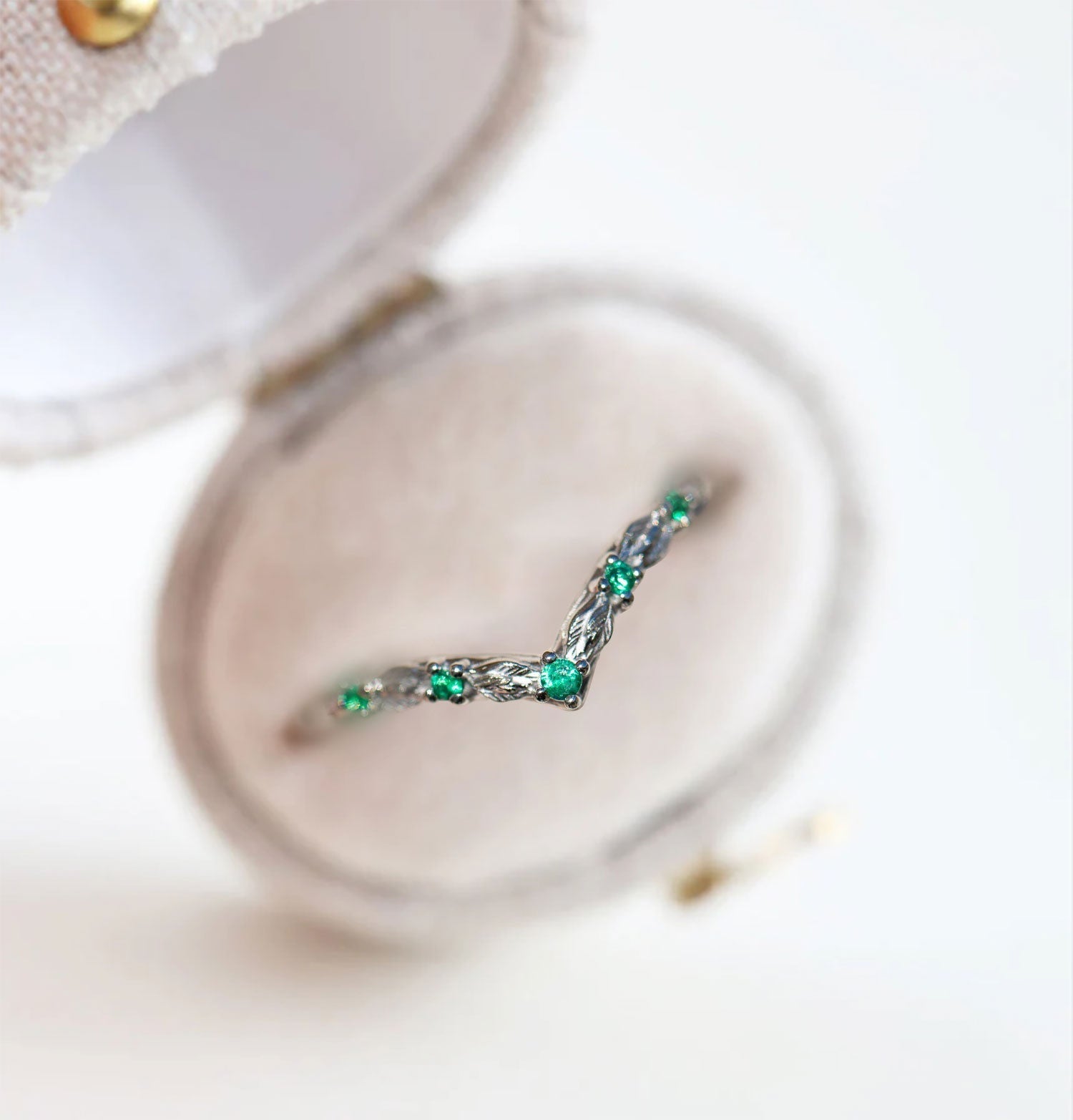 Unique floral engagement rings Round Emerald Wedding Band 18K White Gold Engagement Ring