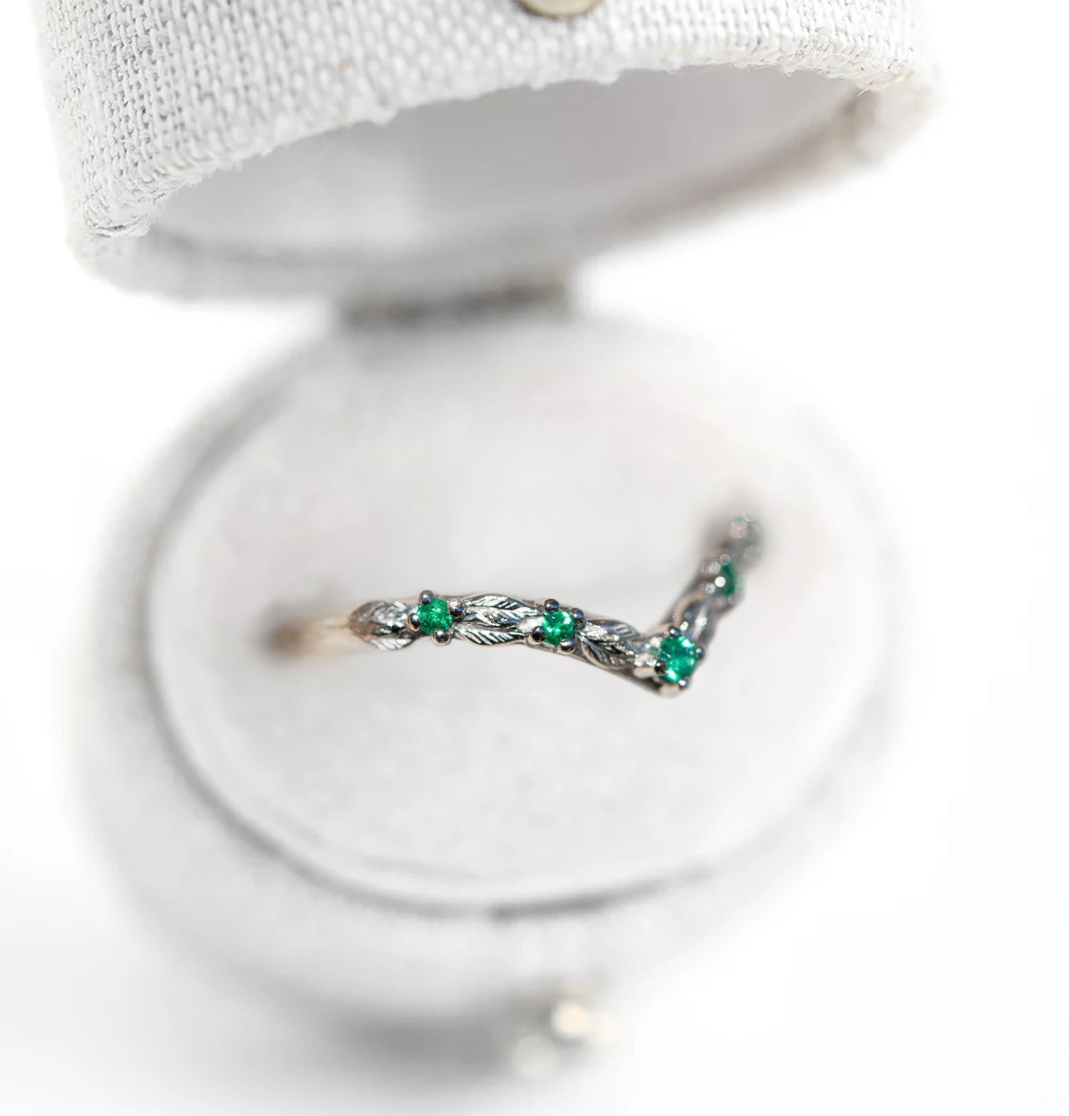 Unique floral engagement rings Round Emerald Wedding Band 18K White Gold Engagement Ring