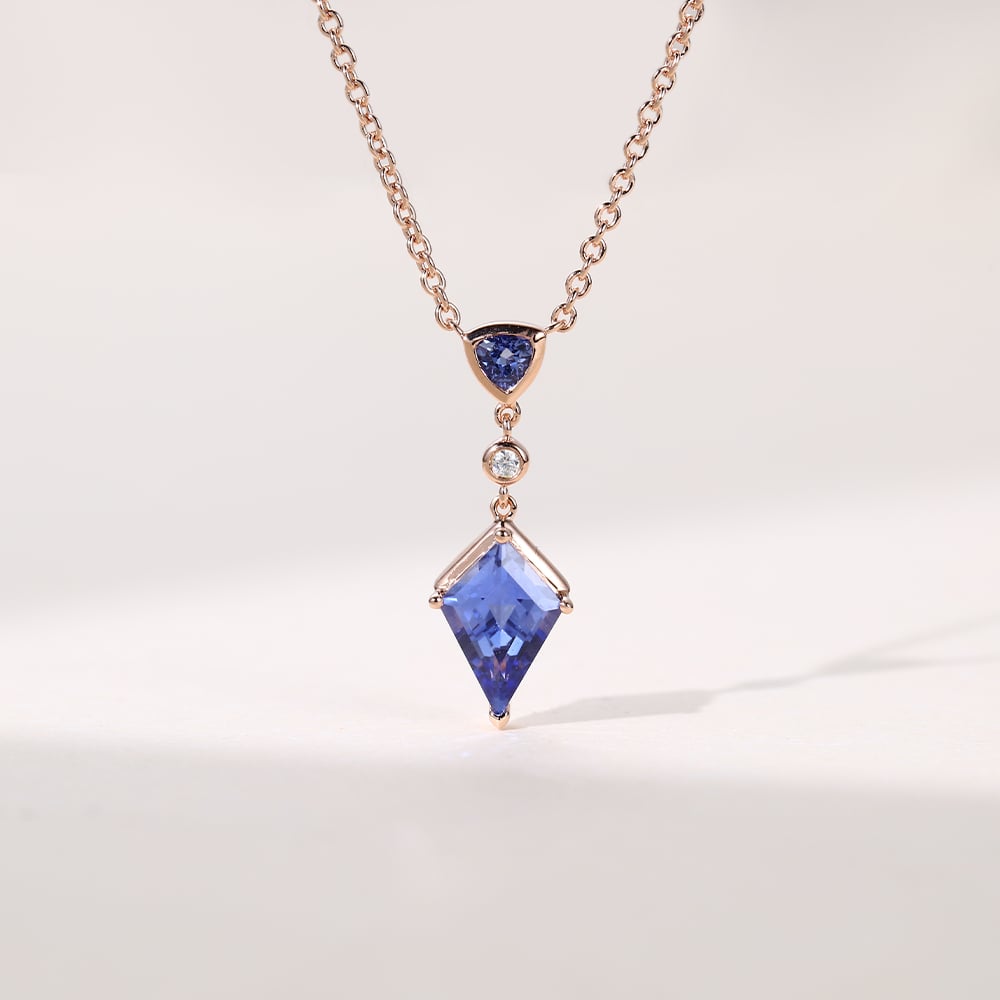 Vintage Kite Cut Cornflower Lab Sapphire Pendant Necklace - Oore Jewelry