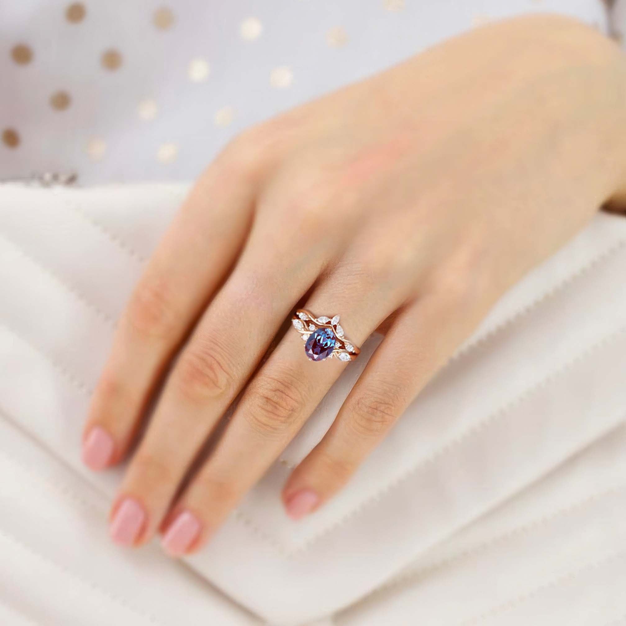 Vintage Oval Lab Alexandrite and Moissanite Curved 18K Rose Gold Wedding Ring Set Bridal Ring Set