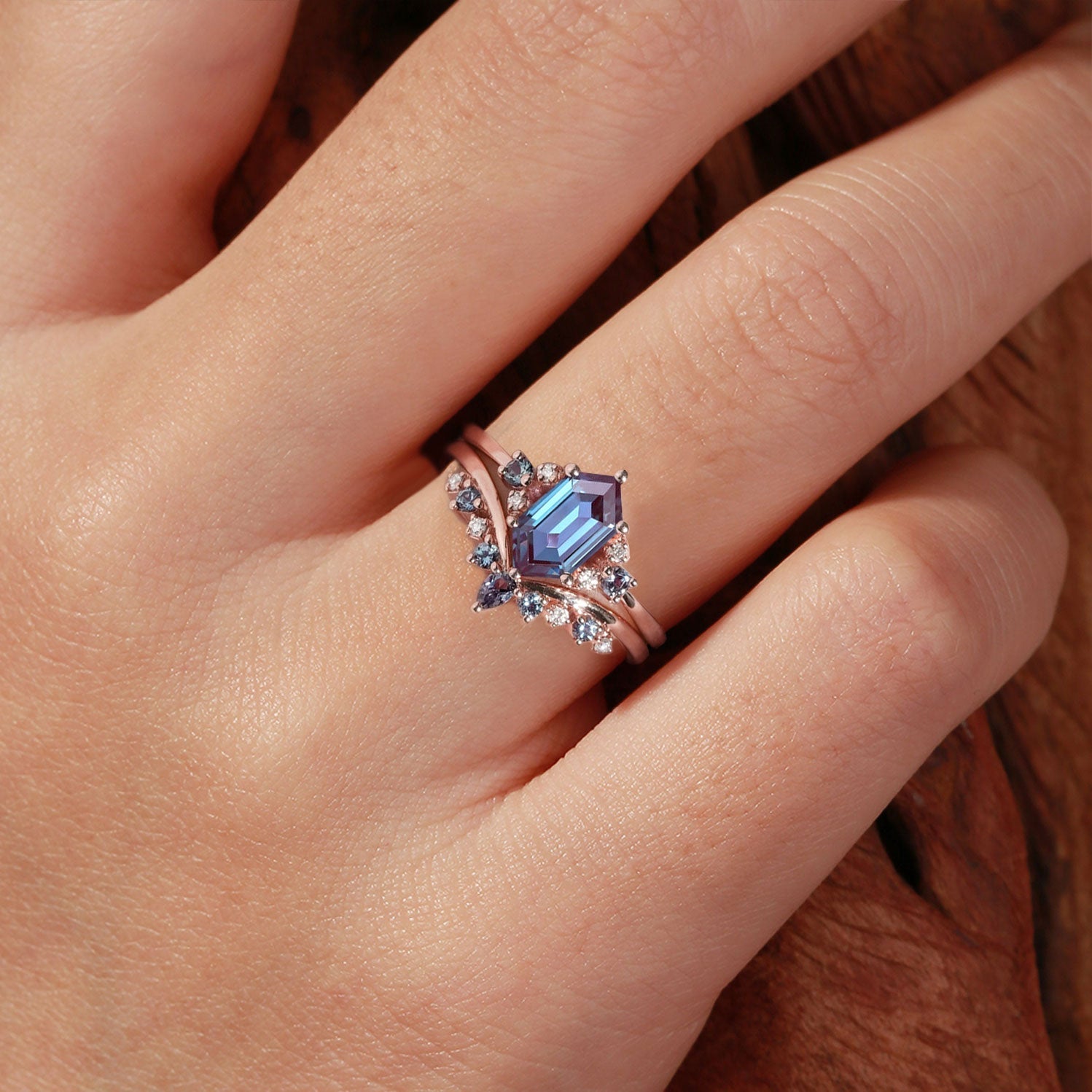 Unique Cluster Hexagon Cut Lab Alexandrite Seven Stone Gemstone 18K Rose Gold Ring Set