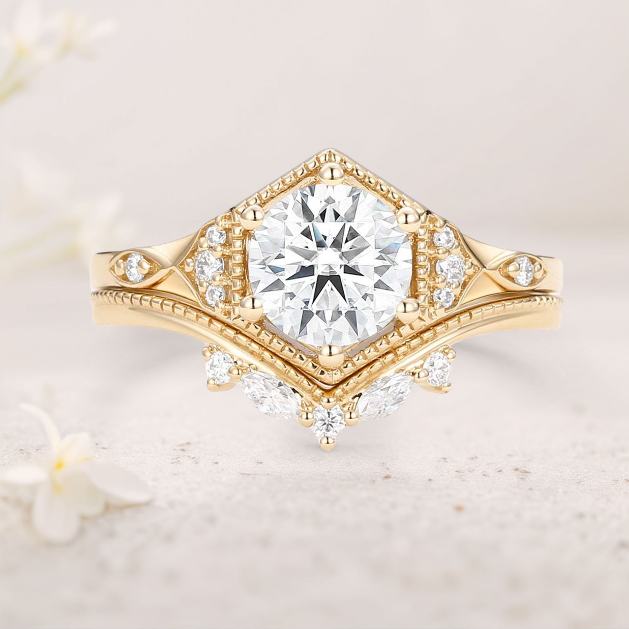 Unique floral engagement rings Round Moissanite 18K Yellow Gold Wedding Ring Set For Women