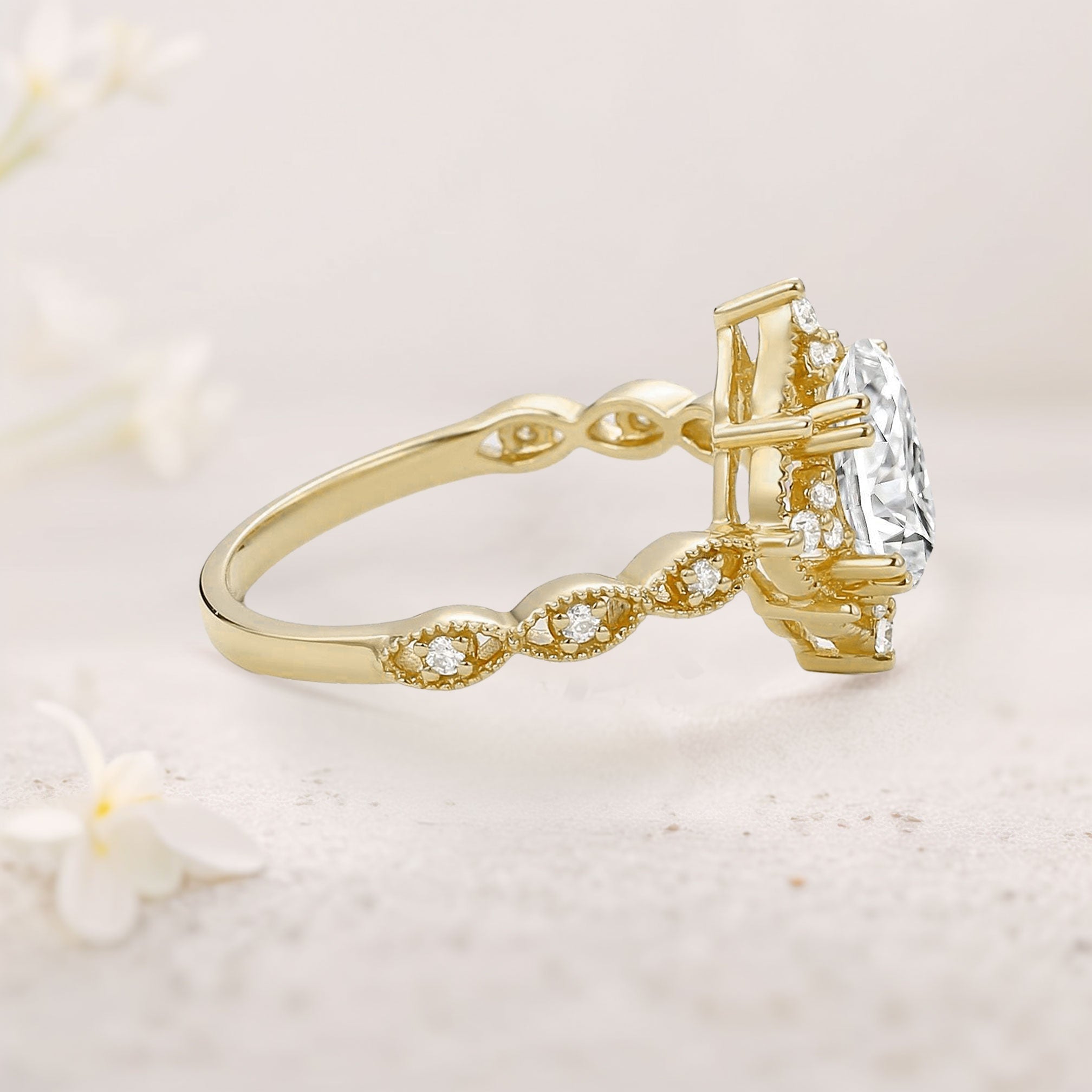 Vintage floral engagement rings Oval 18K Yellow Gold Moissanite Ring Wedding Ring
