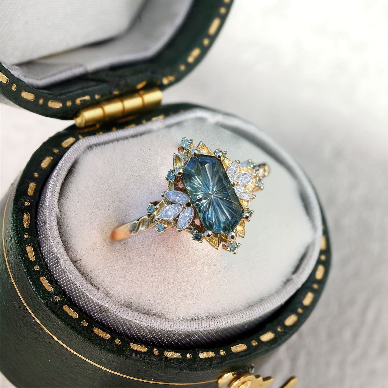 Vintage Briar Rose Starlight Hexagon Teal Lab Sapphire 10k yellow gold Ring