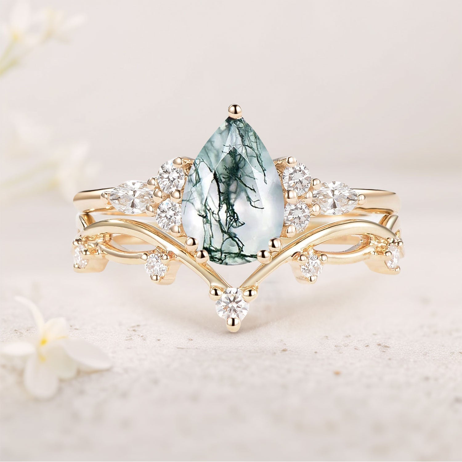 Unique Branches Pear Moss Agate 18K Yellow Gold Leafy Ring Set