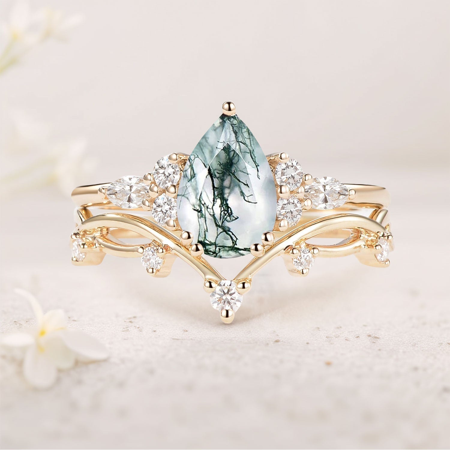 Unique Branches Pear Moss Agate 18K Yellow Gold Leafy Ring Set