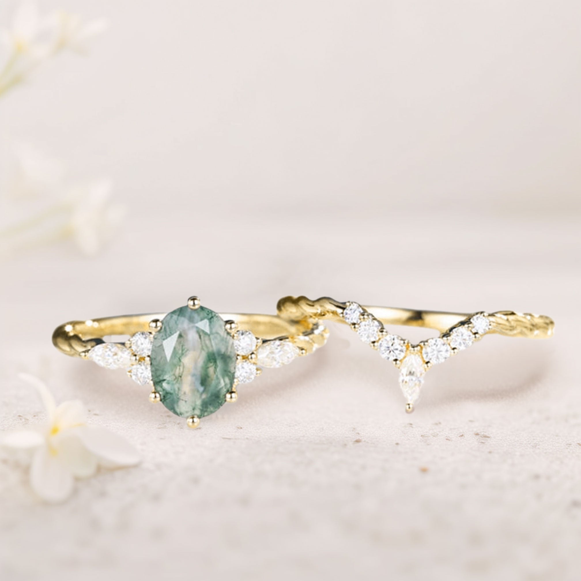 Vintage Oval Moss Agate Twisted 18K Yellow Gold Engagement Ring With Curved Wedding Ring Set