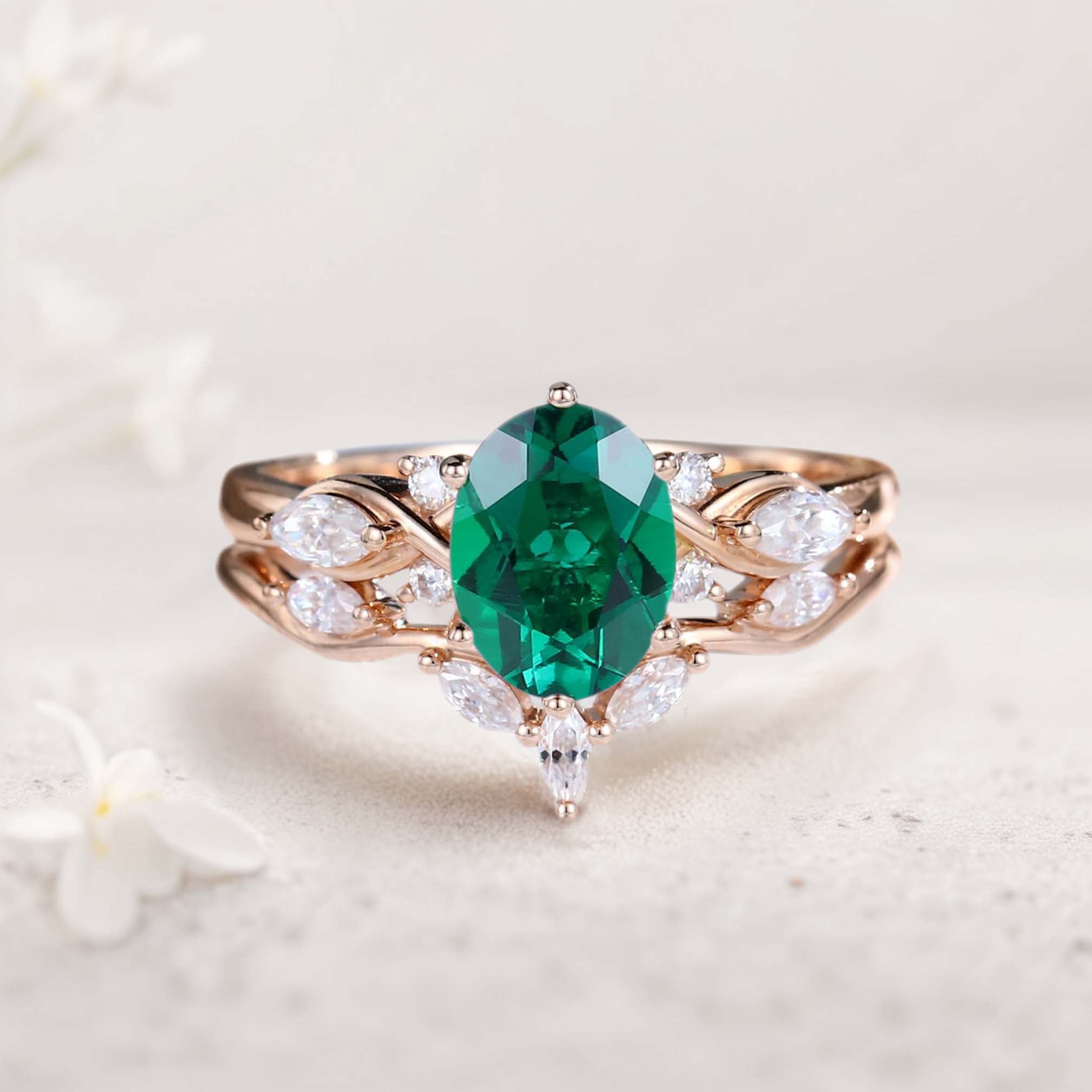 Vintage Oval Lab Emerald and Moissanite Curved 18K Yellow Gold Wedding Ring Set Bridal Ring Set