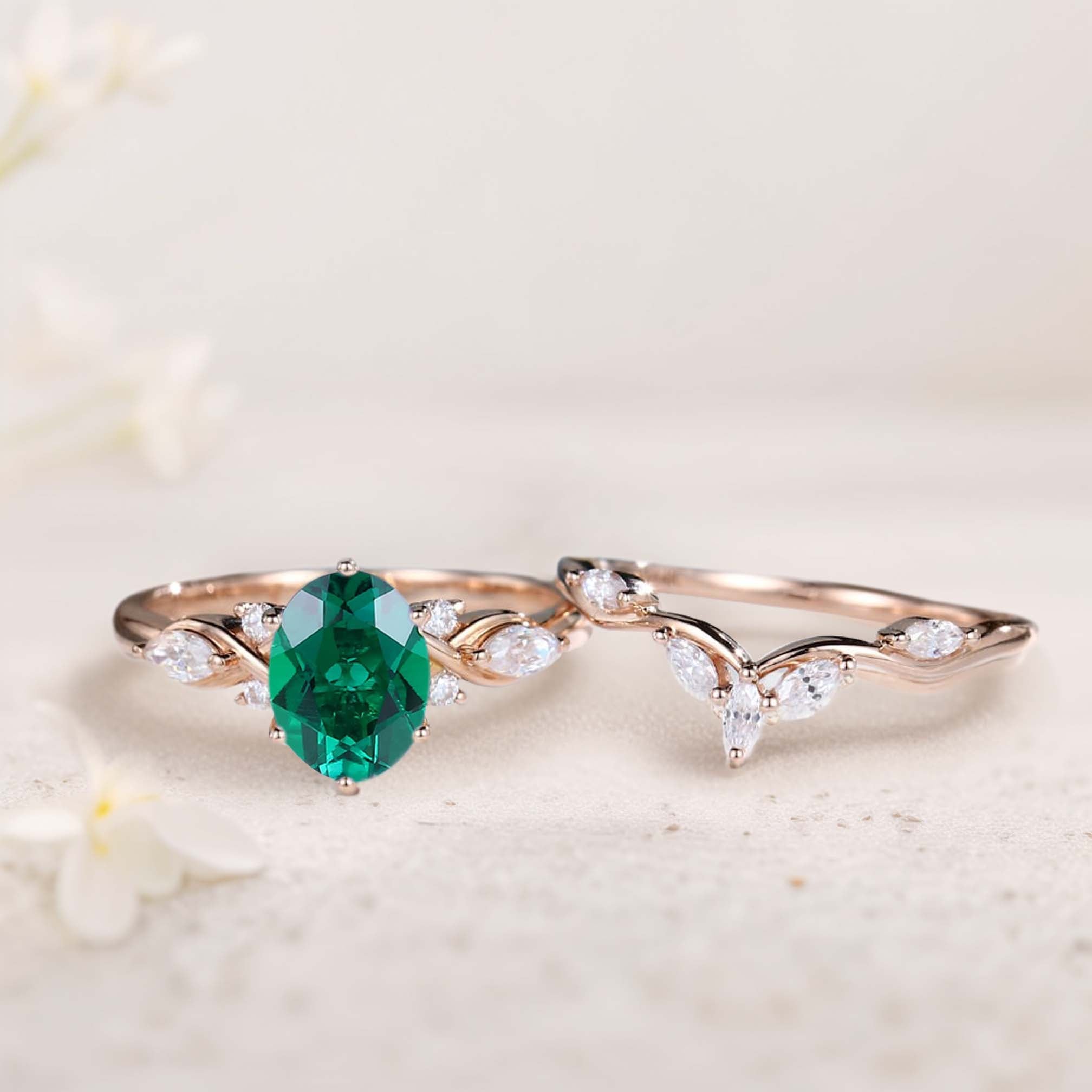 Vintage Oval Lab Emerald and Moissanite Curved 18K Yellow Gold Wedding Ring Set Bridal Ring Set