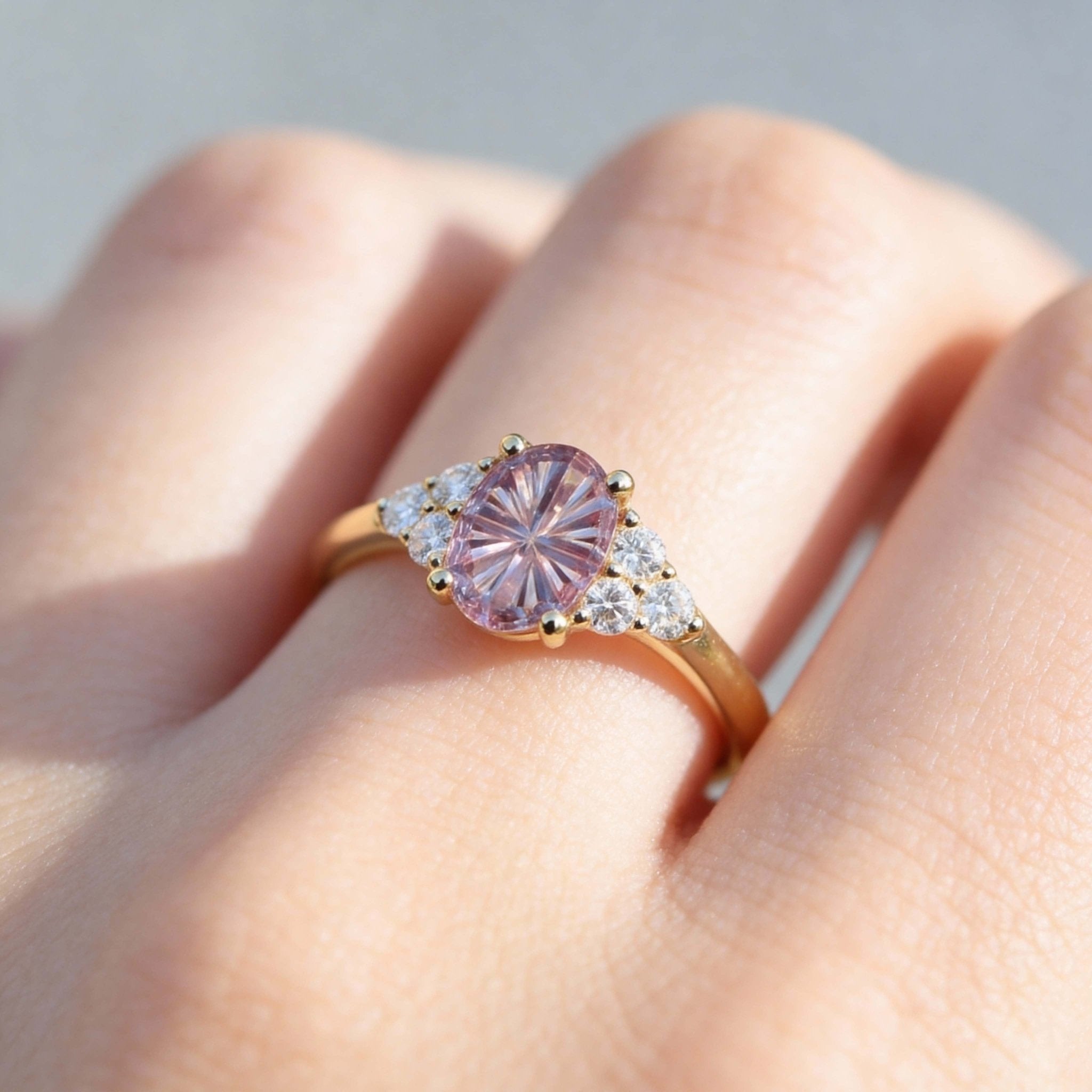 Vintage Unique Starlight Oval Padparadscha 18k yellow gold Engagement Ring