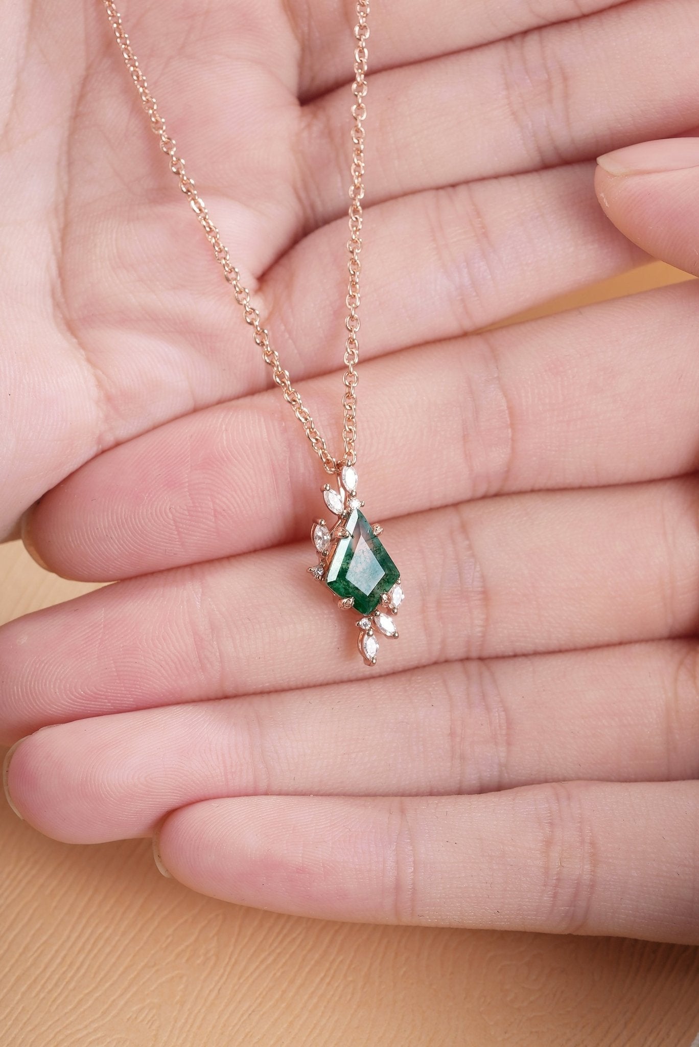 Unique Kite Cut Moss Agate Leafy Necklace - Oore Jewelry