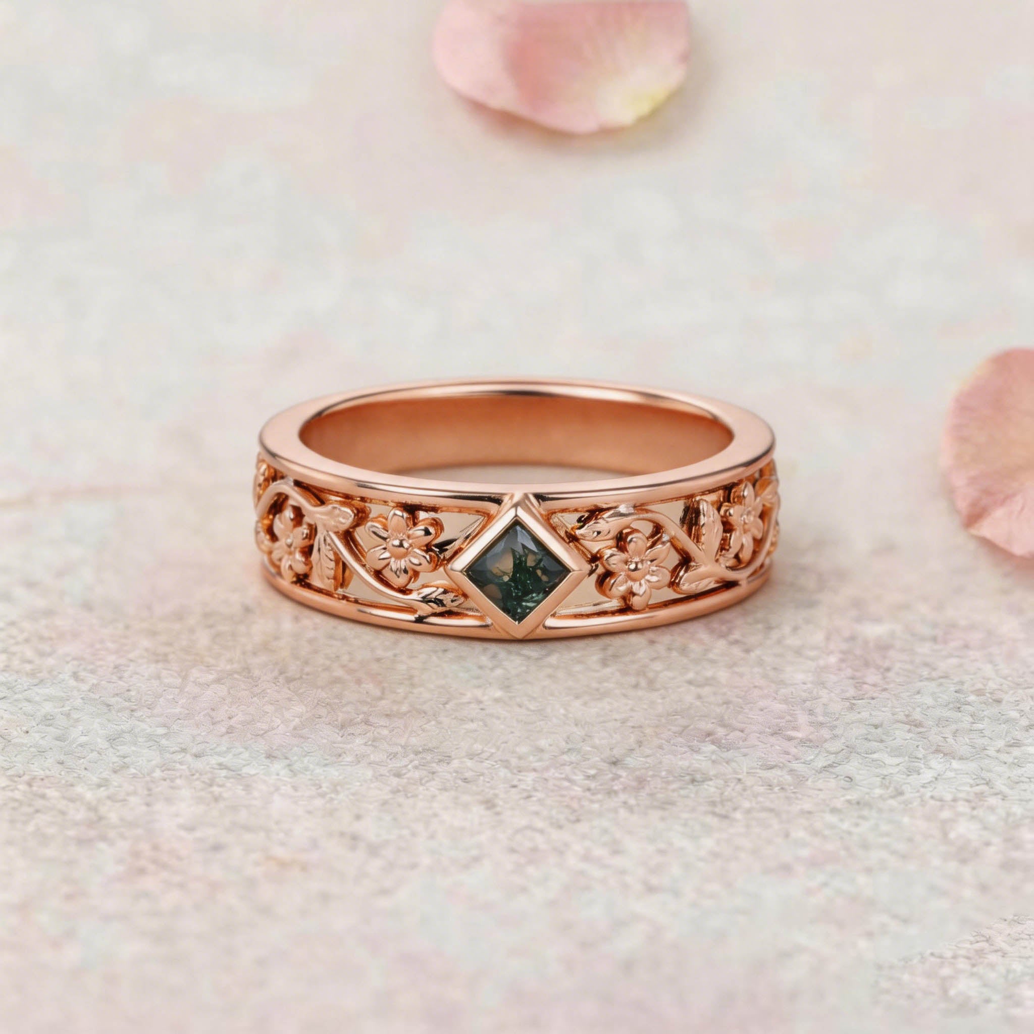 Vintage Floral Relief Princess Cut Moss Agate 14K Yellow Gold Wedding Band