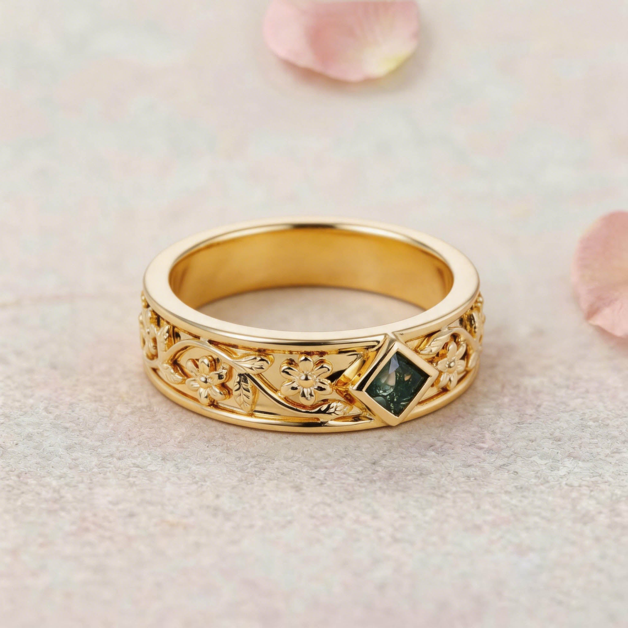 Vintage Floral Relief Princess Cut Moss Agate 14K Yellow Gold Wedding Band