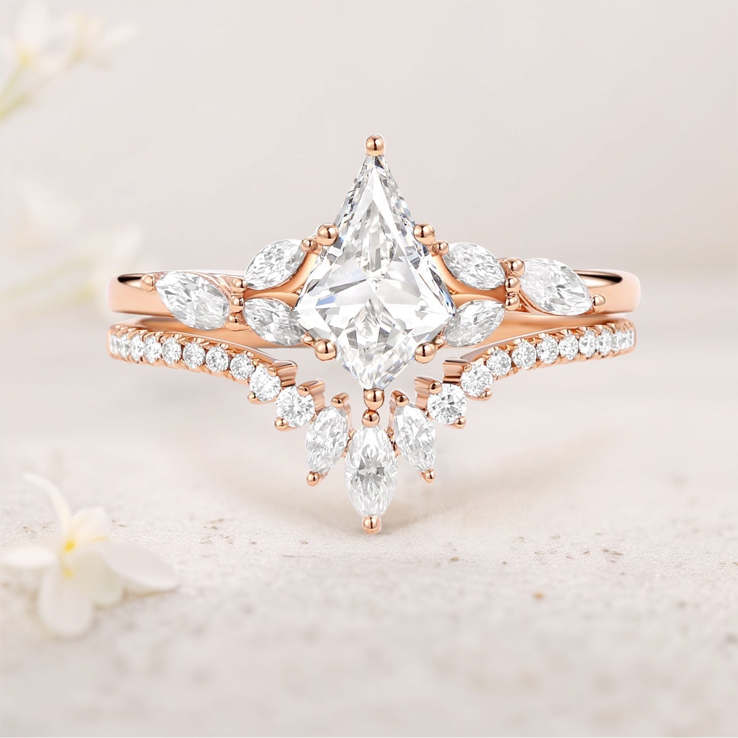 Unique Kite Moissanite 18K Yellow Gold Engagement Ring Set