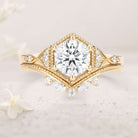 Unique floral engagement rings Round Moissanite 18K Yellow Gold Wedding Ring Set For Women