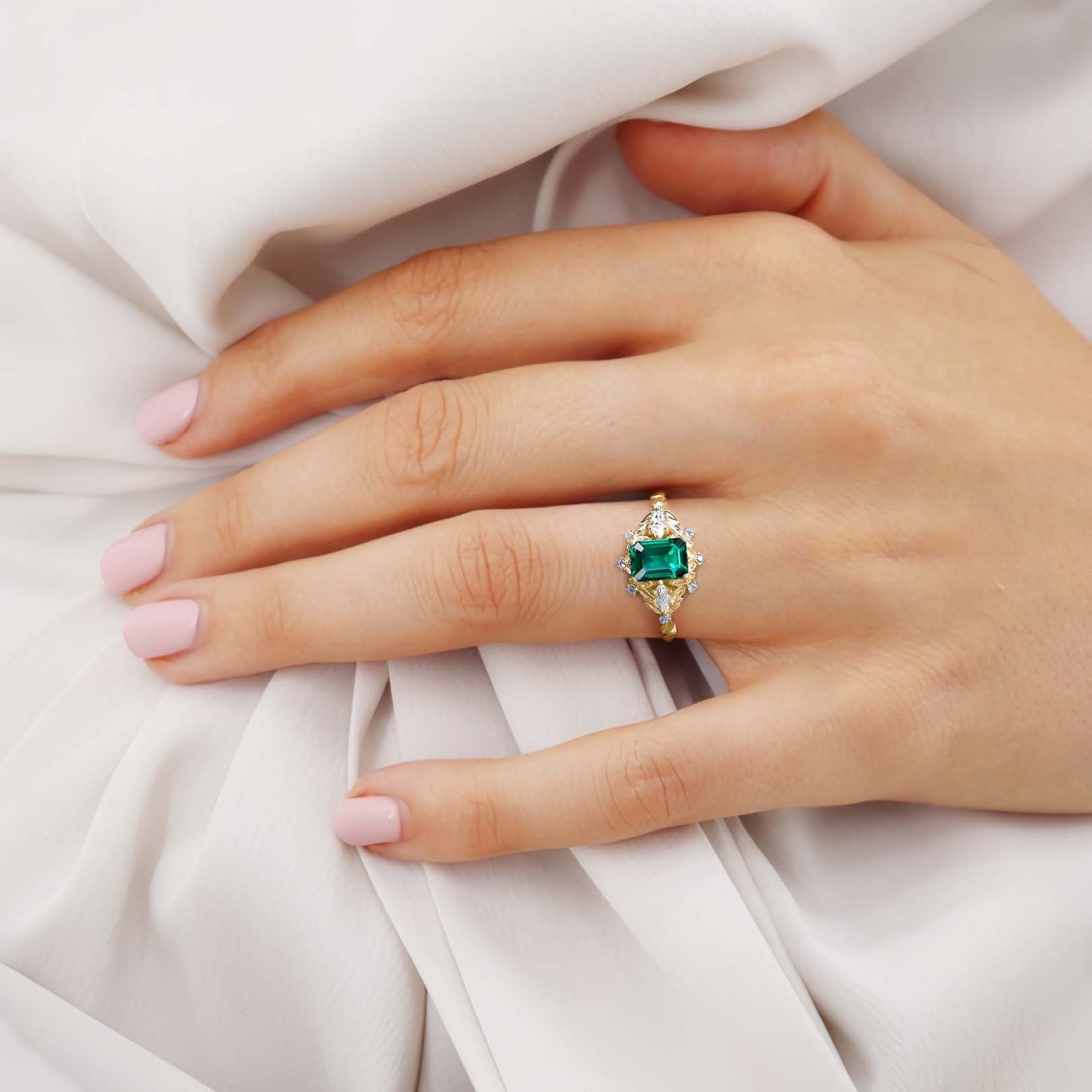 Unique Lab Emerald Flower Engagement Ring Halo Leaf 18K Yellow Gold Wedding Ring