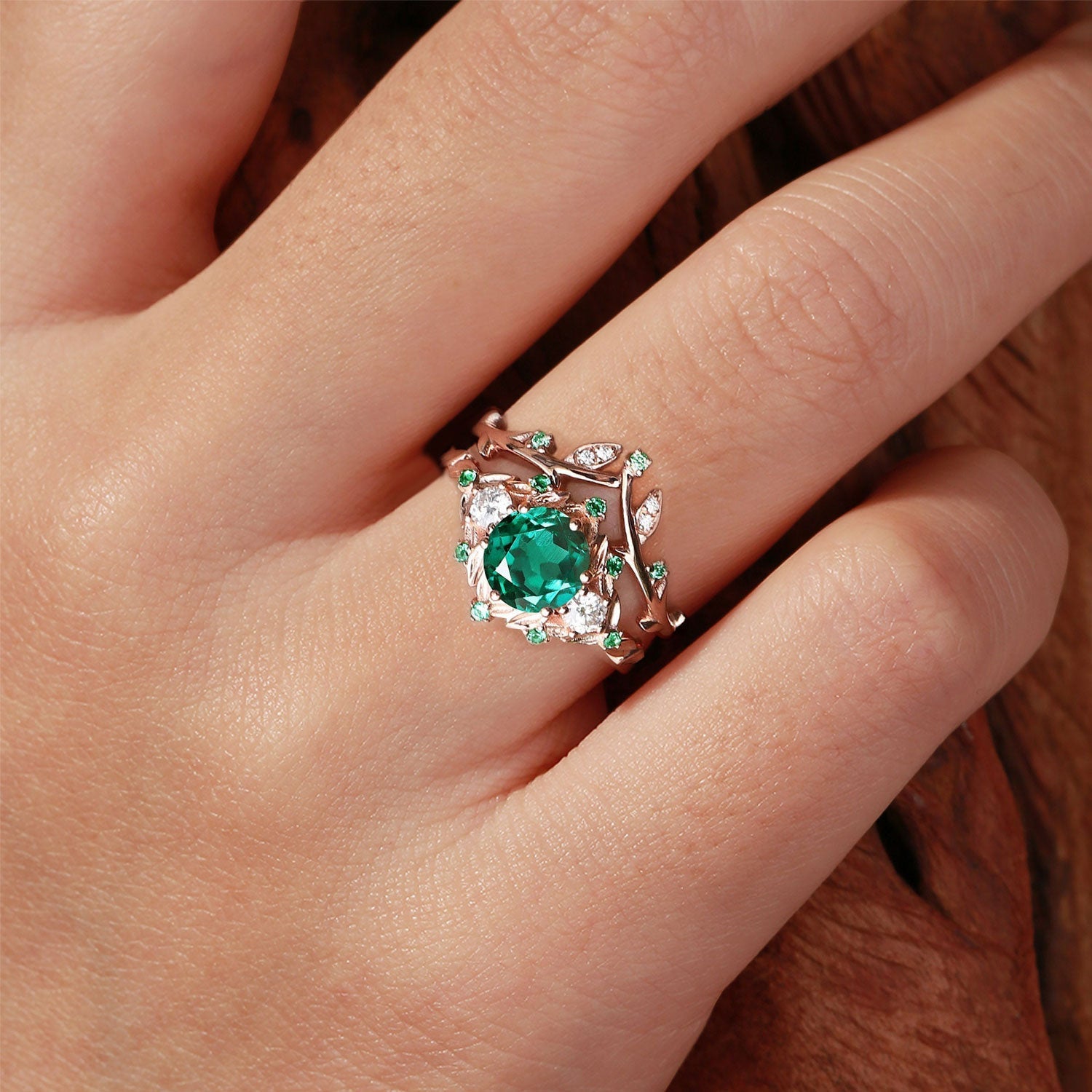 Vintage Round Lab Emerald Engagement Ring Set for women Leaf 18K Yellow Gold Wedding Ring Set